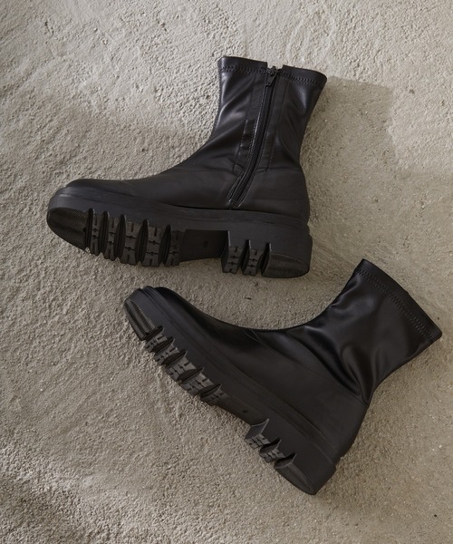Birthday room(バースデイルーム)の「プラットフォームチェルシーブーツ(ブーツ・レディース・ブラック・LARGE/MEDIUM)」の14枚目の写真