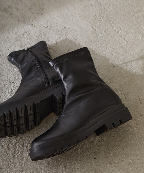 Birthday room(バースデイルーム)の「プラットフォームチェルシーブーツ(ブーツ・レディース・ブラック・LARGE/MEDIUM)」の15枚目の写真