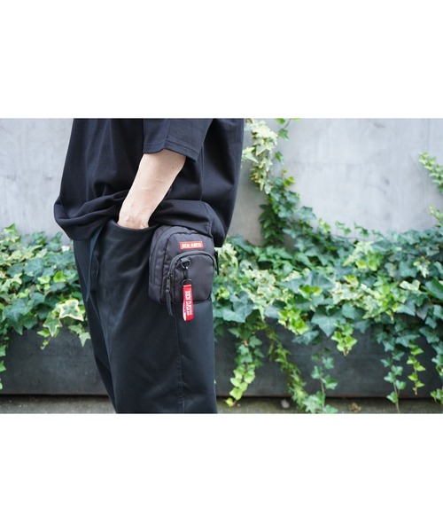 BEN DAVIS（ベンデイビス）の「《BEN DAVIS》DAYPACK POUCH（ポーチ・レディース・ブラック×ブラック/ブラック×レッド/ブラック×パープル・FREE）」の7枚目の写真