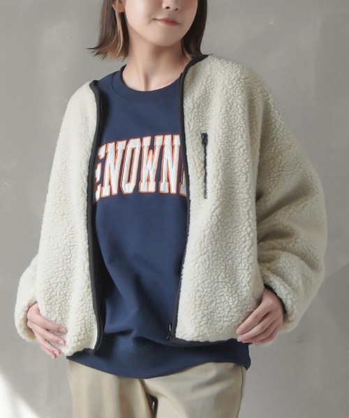 SPINNS（スピンズ）の「ノーカラーリバーシブルパイピングボアブルゾン（ブルゾン・レディース・ベージュ/アイボリー/ライトベージュ・ONESIZE）」の3枚目の写真