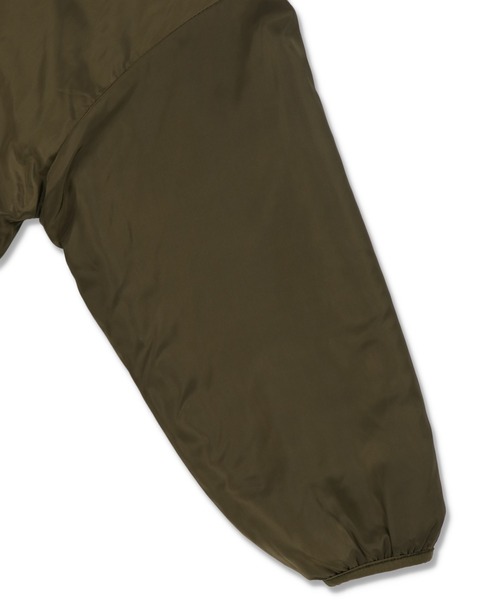 SPINNS（スピンズ）の「ノーカラーリバーシブルパイピングボアブルゾン（ブルゾン・レディース・ベージュ/アイボリー/ライトベージュ・ONESIZE）」の14枚目の写真