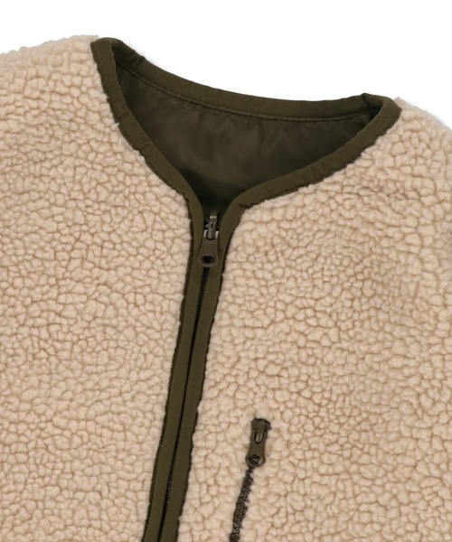 SPINNS（スピンズ）の「ノーカラーリバーシブルパイピングボアブルゾン（ブルゾン・レディース・ベージュ/アイボリー/ライトベージュ・ONESIZE）」の10枚目の写真
