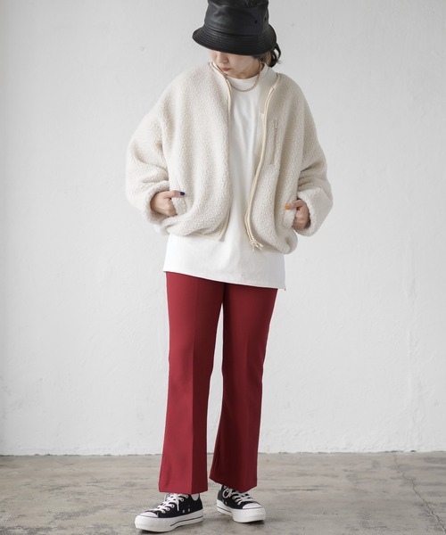 SPINNS（スピンズ）の「ノーカラーリバーシブルパイピングボアブルゾン（ブルゾン・レディース・ベージュ/アイボリー/ライトベージュ・ONESIZE）」の11枚目の写真