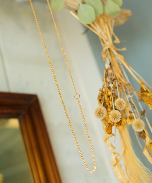 prose verse(プロズヴェール)の「チェーン切り替えロングネックレス(ネックレス・レディース・ゴールド/シルバー・フリ-)」の1枚目の写真