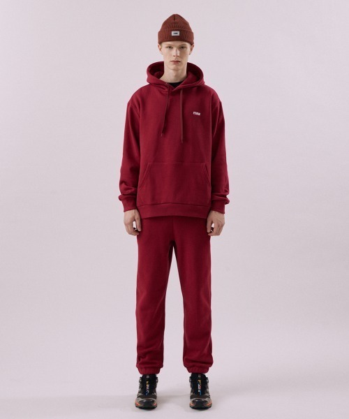 FCMM(エフシーエムエム)の「CLUB ESSENTIAL HOODIE/クラブエッセンシャルフーディー(パーカー・メンズ・グレー/レッド/ダークグリーン/ブルー/ブラック/ライラック/オレンジ/アイボリー/ライトグリーン/ブルーグレー/ワインレッド・SMALL/MEDIUM/X-LARGE/LARGE)」の12枚目の写真