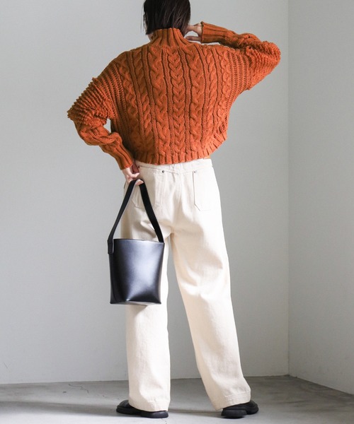 select MOCA（セレクトモカ）の「ハイネックループショルダーショートニット（ニット/セーター・レディース・ブラック/アイボリー/テラコッタ/グリーン・FREE）」の20枚目の写真