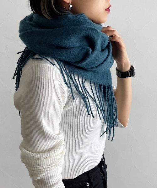PAGEBOY(ページボーイ)の「カラーストール(マフラー・レディース・ブラック/アクア/ブラウン/グレイッシュベージュ・FREE)」の4枚目の写真