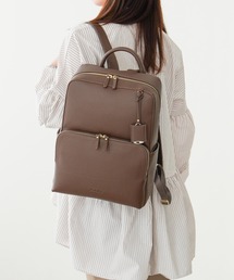 Jewelna Rose（ジュエルナローズ）の「フレイヤ・リュック2 A4ゆったりサイズ 13.3インチPC収納 16126（バックパック/リュック・ブラウン系）」