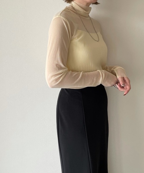 y/m by misato（イムバイミサト）の「シアータートルトップス（Tシャツ/カットソー・レディース・モカ/アイボリー/ブラック・FREE）」の16枚目の写真