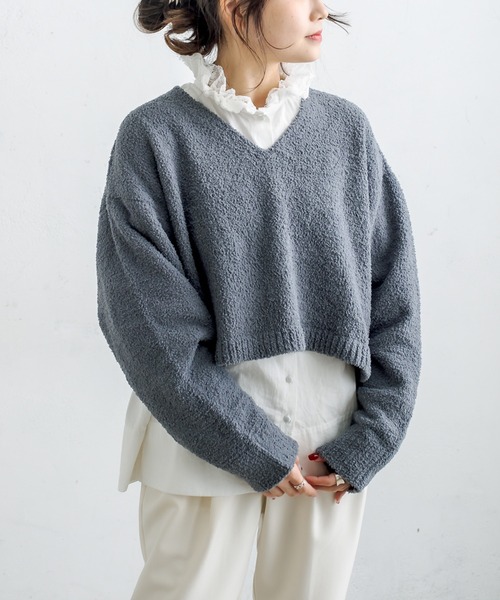 PUAL CE CIN(ピュアルセシン)の「モール糸ショートプルオーバー(ニット/セーター・レディース・グレー/ブルー/ライトベージュ・FREE)」の1枚目の写真