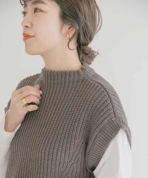 ITEMS URBANRESEARCH（アイテムズ アーバンリサーチ）の「フェイクレイヤードニット（ニット/セーター・レディース・ブラック/オフホワイト/グレー・FREE）」の4枚目の写真