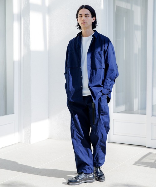 niko and...（ニコアンド）の「センターシームアーミーパンツ（カーゴパンツ・メンズ・ネイビー/オリーブ/スモーク・MEDIUM/LARGE）」の6枚目の写真