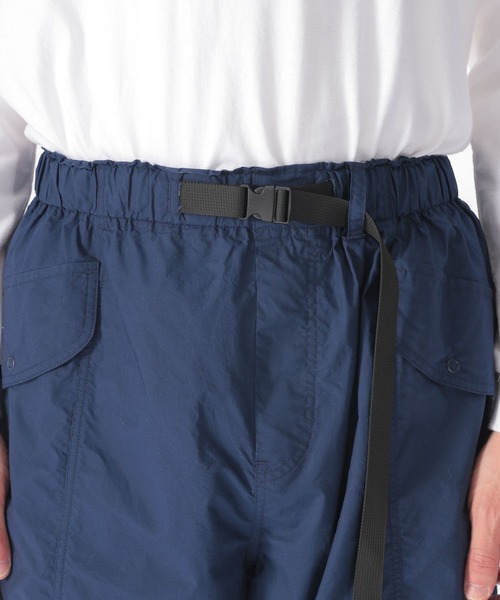 niko and...（ニコアンド）の「センターシームアーミーパンツ（カーゴパンツ・メンズ・ネイビー/オリーブ/スモーク・MEDIUM/LARGE）」の16枚目の写真