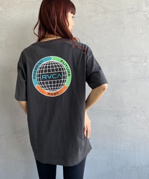 RVCA（ルーカ）の「[RVCA/ルーカ] MALTINATIONAL SLUB ST バックロゴプリントTシャツ（Tシャツ/カットソー・レディース・ブラック/オフホワイト・M/L）」の12枚目の写真