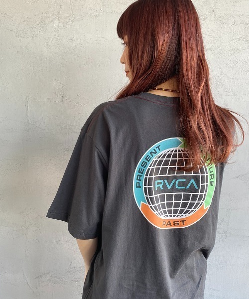 RVCA（ルーカ）の「[RVCA/ルーカ] MALTINATIONAL SLUB ST バックロゴプリントTシャツ（Tシャツ/カットソー・レディース・ブラック/オフホワイト・M/L）」の15枚目の写真
