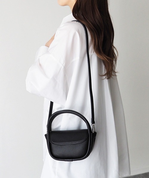 Riberry（リベリー）の「ミニラウンドハンドバッグ（ハンドバッグ・レディース・ダークブラウン/ブラック/ベージュ/ブラウン・FREE）」の9枚目の写真