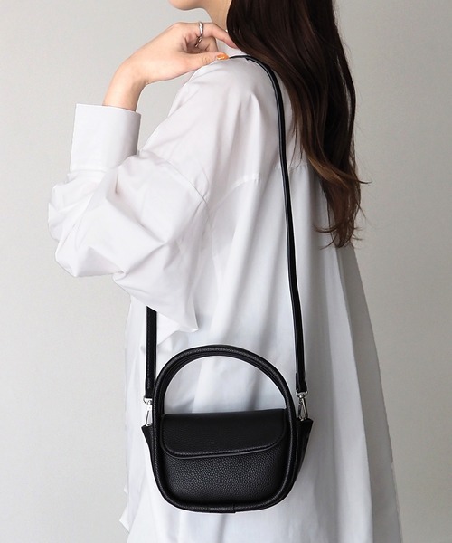 Riberry（リベリー）の「ミニラウンドハンドバッグ（ハンドバッグ・レディース・ダークブラウン/ブラック/ベージュ/ブラウン・FREE）」の8枚目の写真