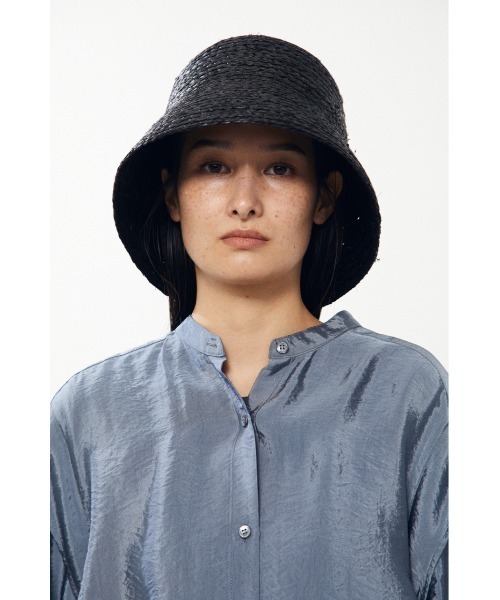 BLACK BY MOUSSY(ブラックバイマウジー)の「band collar satin shirt( バンドカラーサテンシャツ)(シャツ/ブラウス・レディース・ブラック/カーキ/ブルー・FREE)」の9枚目の写真