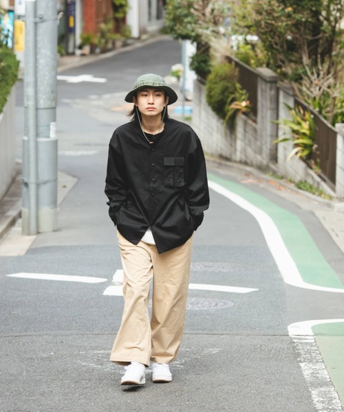 BROKEN BASE(ブロークンベース)の「ミリタリーポケットオーバーシャツ(シャツ/ブラウス・メンズ・ブラック/カーキ・MEDIUM/LARGE)」の4枚目の写真