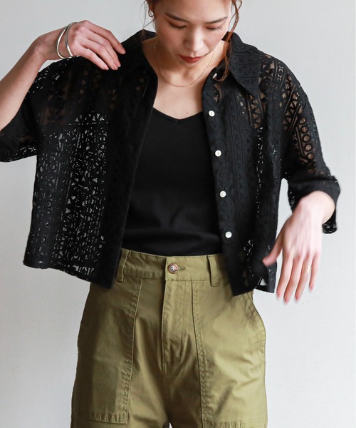 feepur(フェピュール)の「ハーフスリーブレースシャツ(シャツ/ブラウス・レディース・アイボリー/ブラック・MEDIUM)」の12枚目の写真