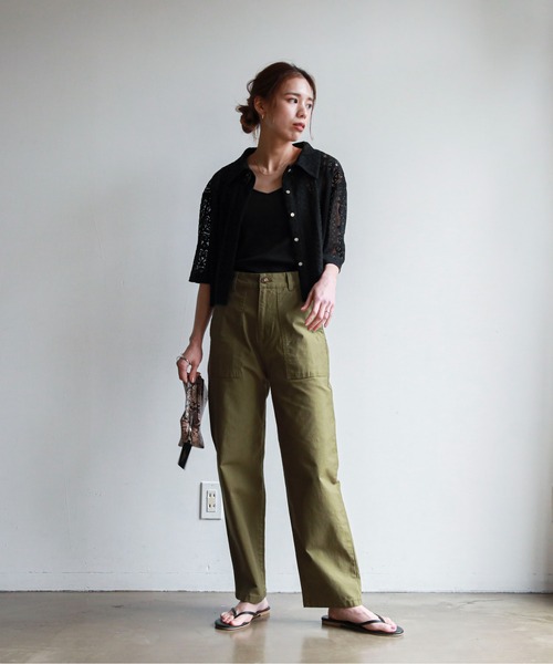 feepur(フェピュール)の「ハーフスリーブレースシャツ(シャツ/ブラウス・レディース・アイボリー/ブラック・MEDIUM)」の6枚目の写真