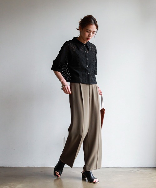 feepur(フェピュール)の「ハーフスリーブレースシャツ(シャツ/ブラウス・レディース・アイボリー/ブラック・MEDIUM)」の10枚目の写真