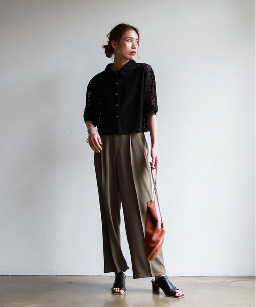 feepur(フェピュール)の「ハーフスリーブレースシャツ(シャツ/ブラウス・レディース・アイボリー/ブラック・MEDIUM)」の16枚目の写真