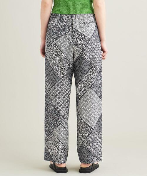 新品未使用 UNITED ARROWS TOKYO ブロックプリントパンツ 38 新品未使用 UNITED ARROWS TOKYO ブロックプリントパンツ 38 パンツ