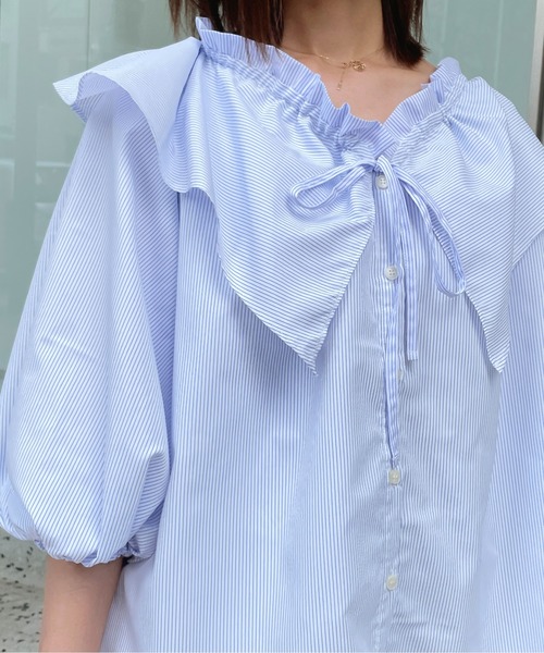 Meli rich（メリーリッチ）の「ビッグカラーフリルブラウス（シャツ/ブラウス・レディース・ホワイト/ライトブルー/ブルー/ネイビー/ライトグレー/ピンク/ブラック/ブルー系その他・MEDIUM）」の10枚目の写真