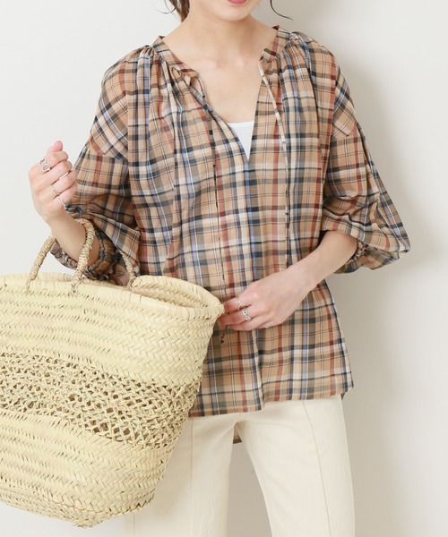 Spick & Span(スピックアンドスパン)の「スラブチェックVカラー ブラウス(シャツ/ブラウス・レディース・ネイビー/グリーン・FREE)」の1枚目の写真