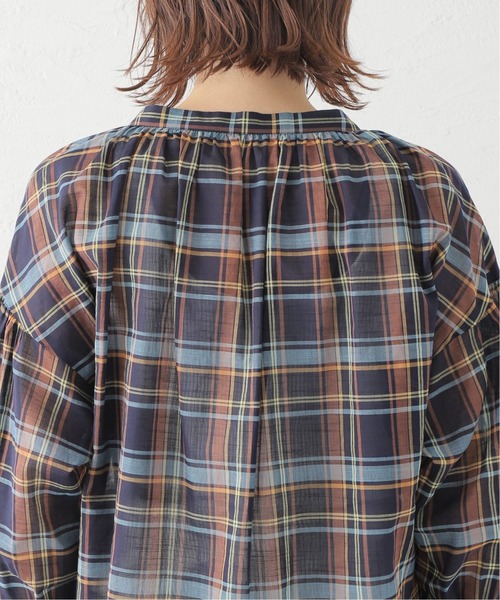 Spick & Span(スピックアンドスパン)の「スラブチェックVカラー ブラウス(シャツ/ブラウス・レディース・ネイビー/グリーン・FREE)」の9枚目の写真