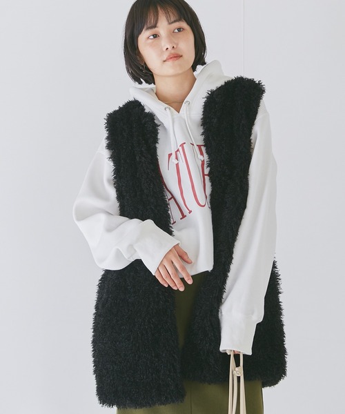 LAVEANGE（ラビアンジェ）の「フェイクファーベスト（ベスト・レディース・ブラック/グレー/モカ/アイボリー・LL/3L/M）」の22枚目の写真