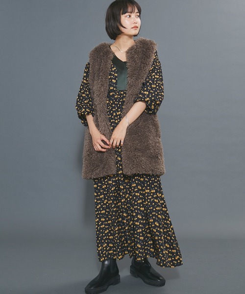 LAVEANGE（ラビアンジェ）の「フェイクファーベスト（ベスト・レディース・ブラック/グレー/モカ/アイボリー・LL/3L/M）」の12枚目の写真