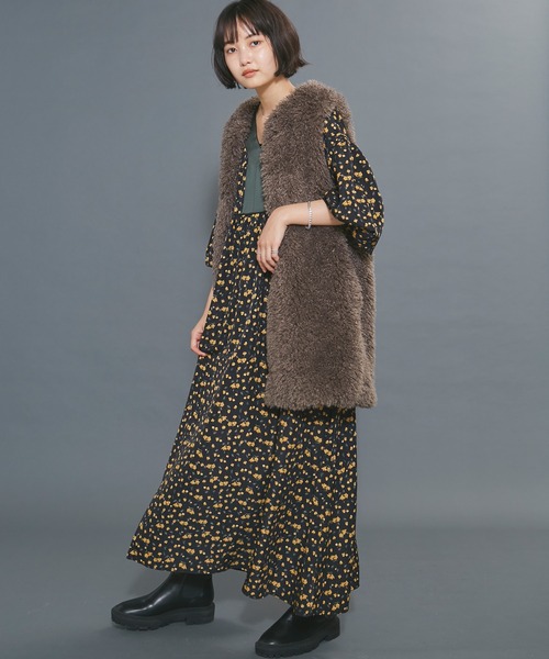 LAVEANGE（ラビアンジェ）の「フェイクファーベスト（ベスト・レディース・ブラック/グレー/モカ/アイボリー・LL/3L/M）」の13枚目の写真