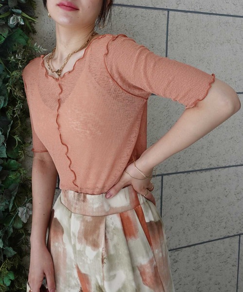 CORNERS(コーナーズ)の「シアーリブ2wayメロートップス(Tシャツ/カットソー・レディース・オフホワイト/ブラック/グリーン/ラベンダー/オレンジ・M)」の9枚目の写真