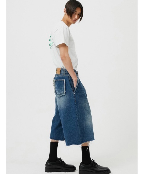 ESC STUDIO（イーエスシースタジオ）の「【ESC STUDIO/イーエスシースタジオ】washing denim culotte pants/ウォッシング デニム キュロットパンツ ジーンズ 切りっぱなしデニム（デニムパンツ・メンズ・ブルー・01/02）」の5枚目の写真
