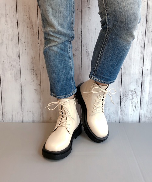 Noubel Voug Relax（ヌーベルヴォーグリラックス）の「トラックソールレースアップブーツ（ブーツ・レディース・アイボリー/ブラック/ダークブラウン・S/M/L/LL/3L）」の19枚目の写真