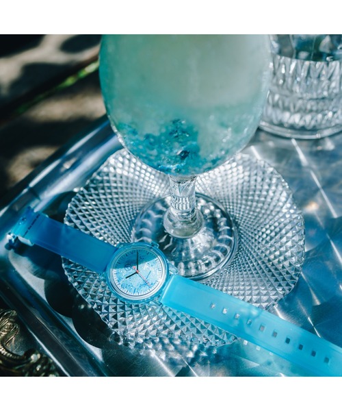 Q&Q SmileSolar（キューアンドキュースマイルソーラー）の「Q&Q SmileSolar / 旅する喫茶　コラボモデル　薄碧空(HAKUHEKISORA)/月光藍(GEKKOUAI)（アナログ腕時計・メンズ・ブルー系その他/ブルー系その他2・M）」の4枚目の写真