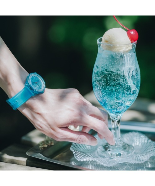 Q&Q SmileSolar（キューアンドキュースマイルソーラー）の「Q&Q SmileSolar / 旅する喫茶　コラボモデル　薄碧空(HAKUHEKISORA)/月光藍(GEKKOUAI)（アナログ腕時計・メンズ・ブルー系その他/ブルー系その他2・M）」の5枚目の写真