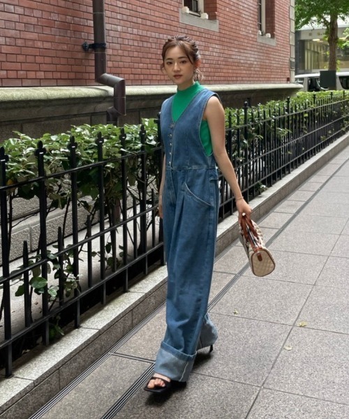 AMAIL(アマイル)の「Denim Straight coverall(サロペット/オーバーオール・レディース・ブルー・FREE)」の12枚目の写真