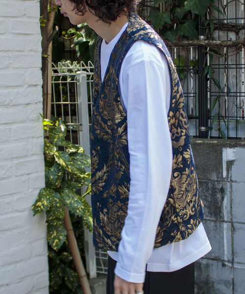 GLOSTER（グロスター）の「【GLOSTER/グロスター】ゴブラン柄ベスト アンティーク調 レトロ ジオメトリックパターン（ベスト・メンズ・ホワイト系その他/ブルー系その他・S/M/L）」の8枚目の写真