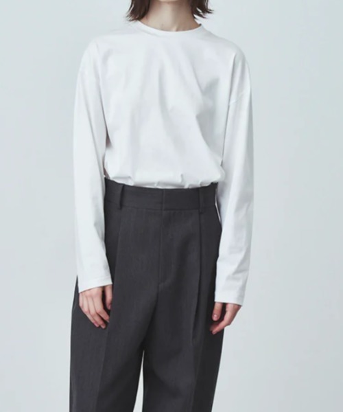 ATON（エイトン）の「ATON (エイトン)22FW SUVIN60/2 | OVERSIZED L/S T-SHIRT（Tシャツ/カットソー・メンズ・ホワイト/ブラック/チャコール・2/4/6）」の5枚目の写真