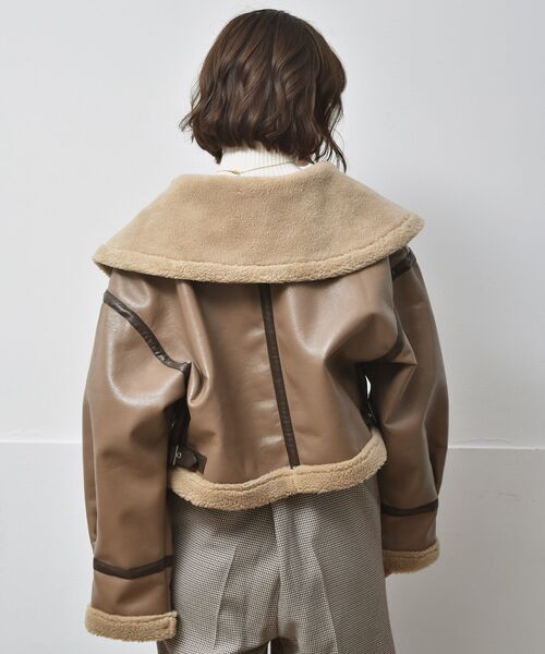RETRO GIRL（レトロガール）の「FレザームートンJK（ムートンコート・レディース・ナチュラル/ライトブラウン・FREE）」の20枚目の写真