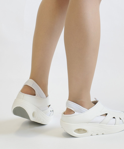 AmiAmi（アミアミ）の「かかとが踏めるエアーソールナーススニーカー/ナースシューズ（スニーカー・レディース・ライトグレー/ホワイト・22.5cm/23cm/23.5cm/24cm/24.5cm/25cm）」の17枚目の写真