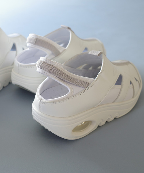 AmiAmi（アミアミ）の「かかとが踏めるエアーソールナーススニーカー/ナースシューズ（スニーカー・レディース・ライトグレー/ホワイト・22.5cm/23cm/23.5cm/24cm/24.5cm/25cm）」の20枚目の写真
