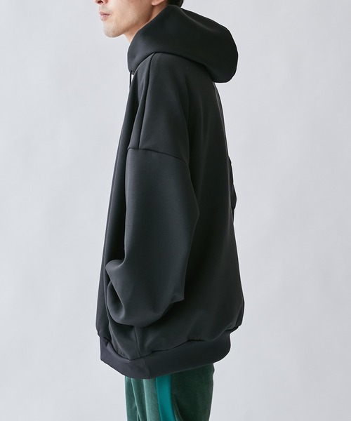 Lui's（ルイス）の「【リラックスライトウェイト】BIGフーディー（パーカー・メンズ・ホワイト/チャコールグレー/ブラック・FREE）」の20枚目の写真