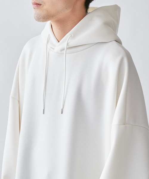 Lui's（ルイス）の「【リラックスライトウェイト】BIGフーディー（パーカー・メンズ・ホワイト/チャコールグレー/ブラック・FREE）」の16枚目の写真