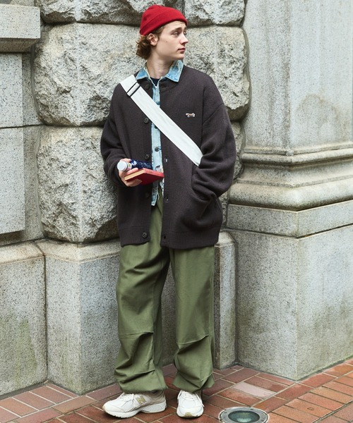 PENNEYS（ぺニーズ）の「PENNEYS/ペニーズ 別注 THE FOX ロゴ ワッペン刺繍ワンポイント モヘアライクWジャガード編み クルーネックルーズニットカーディガン（カーディガン/ボレロ・レディース・グレイッシュベージュ/グリーン/スミクロ/ネイビー・M/L）」の10枚目の写真