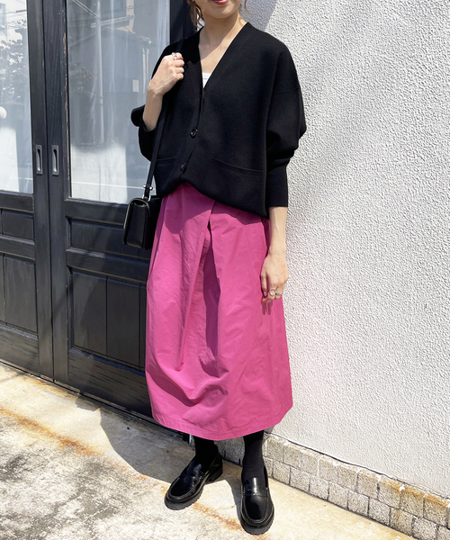 Spick & Span（スピックアンドスパン）の「塩縮ツイルタックスカート（スカート・レディース・ブラック/ピンク・36/38）」の4枚目の写真