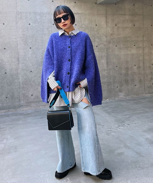 PAGEBOY（ページボーイ）の「ストライプBIGシャツ（シャツ/ブラウス・レディース・ホワイト×ブラック/ピンク/ブルー系その他・FREE）」の6枚目の写真